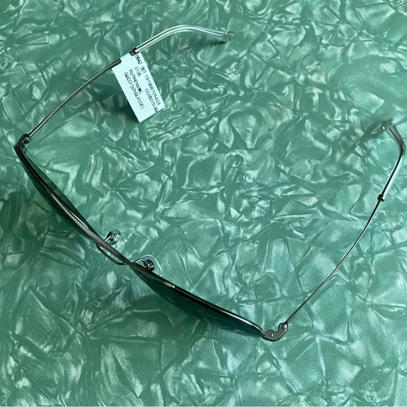 Gucci Wire Frame Aviator Sunglasses GG0501S-00 - Picture 4 of 8